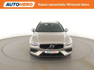 Volvo V60 II  Kombi Facelifting 2.0 B4 197KM 2023 Volvo V60 FV23 full led automat mhev grzane fotele, zdjęcie 10
