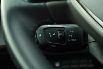 Peugeot 2008 II SUV 1.2 PureTech 130KM 2023 Peugeot 2008 1.2 PureTech, Salon Polska, zdjęcie 16