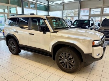 Toyota Land Cruiser VII Terenowy 5d 2.8 D-4D 204KM 2025 Od ręki - Executive 2.8 MHEV 205KM | Dach panoramiczny!, zdjęcie 2