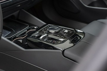 BMW Seria 5 G90-91 Sedan Plug-In 3.0 50e 489KM 2025 BMW 550 xDrive Sedan Dostępny od ręki!, zdjęcie 15