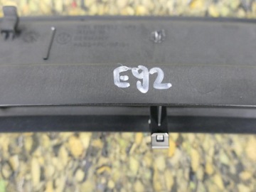 POLIČKA ZADNÍ ČERNÁ BMW OE 6956513