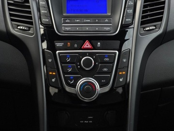 Hyundai i30 II 2016 Hyundai i30 1.4 Benz Bogate wyposazenie 1.4 Benzyna 102KM, zdjęcie 23