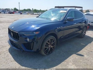 Maserati Levante 2022 Maserati Levante Modena 2022 3.0l 3.0 Benzyna 424KM, zdjęcie 1