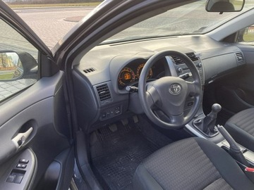 Toyota Corolla X Sedan 1.6 i 16V VVT-i 124KM 2007 Toyota Corolla Zarejestrowany Benzyna Mały, zdjęcie 10