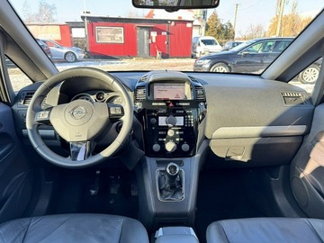 Opel Zafira B 1.8 ECOTEC 140KM 2010 Opel Zafira Cosmo Skóry Navi Grz. Fotele, zdjęcie 17