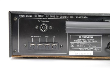 Тюнер Pioneer TX-720L.