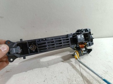 KLIKA DVEŘE LEVÝ PŘEDNÍ 1F8 TOYOTA YARIS II