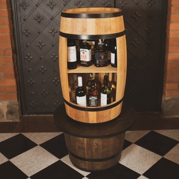 Деревянная барная стойка со светодиодной подсветкой RGB.