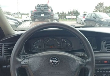 Opel Vectra B Sedan 1.8 16V ECOTEC 125KM 2001 Opel Vectra Opel Vectra 1.8 BenzynaLPG 125KM, zdjęcie 8