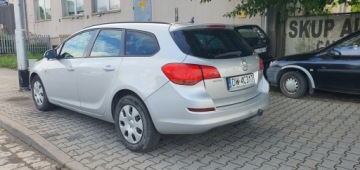 Opel Astra J Sports Tourer 1.7 CDTI ECOTEC 110KM 2012 OPEL ASTRA J 1.7 CDTI 110 KM, ładny, zadbany, zdjęcie 10