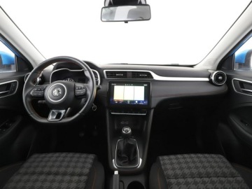 MG ZS I 2023 MG ZS niski przebieg PDC tempomat, zdjęcie 14