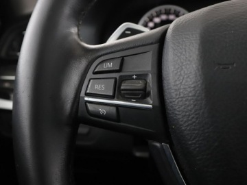 BMW Seria 5 F10-F11 Touring Facelifting 520d 190KM 2016 BMW 520 4x4 automat full LED skóra duża navi, zdjęcie 31