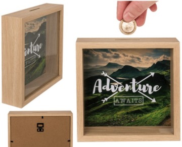 Деревянная копилка ПРИКЛЮЧЕНИЯ ЖДЕТ Окно с рамой