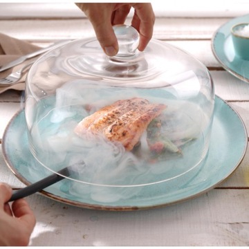 Стеклянный купол для копчения еды на тарелке