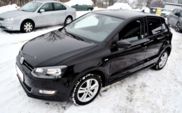 Volkswagen Polo V Hatchback 5d 1.2 70KM 2012 Volkswagen Polo Nawigacja, Czujniki parkowania, Podgrzewane fotele 1.2 70KM, zdjęcie 13