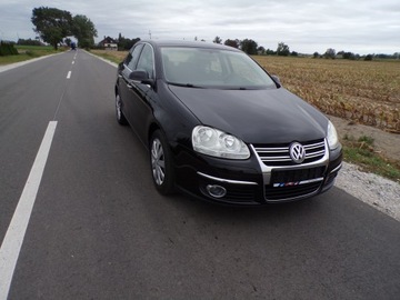 Volkswagen Jetta V 1.6 FSI 115KM 2006 VOLKSWAGEN JETTA 1.6 BENZ ZAMIANA Z NIEMIEC, zdjęcie 7