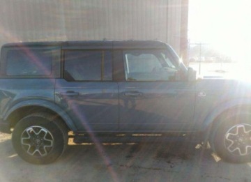 Ford Bronco V 2021 Ford Bronco 2021, 2.3L, 4x4, OUTER BANKS, od ubezpieczalni 2.3 Benzyna, zdjęcie 2