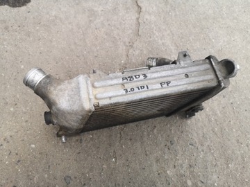 AUDI A8 D3 3.0 TDI INTERCOOLER CHLADIČ PRAVÁ