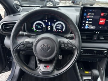 Toyota Yaris IV Hatchback Facelifting 1.5 Hybrid Dynamic Force 130KM 2025 Toyota Yaris Hybrya GR SPORT+VIP SKYVIEW/Salon PL/, zdjęcie 38