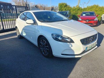 Volvo V40 II Hatchback 2.0 D2 DRIVE-E 120KM 2015 VOLVO V40! Wkrótce w ofercie!, zdjęcie 2