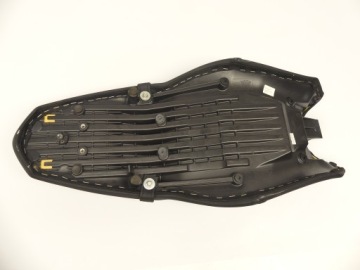 СИДЕНЬЕ КУШЕТКИ TRIUMPH STREET TRIPLE 675 13+