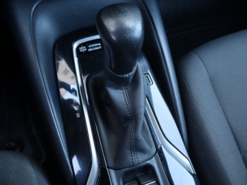 Toyota Corolla XII Sedan 1.8 Hybrid 122KM 2021 Toyota Corolla 1.8 Hybrid, Salon Polska, zdjęcie 16