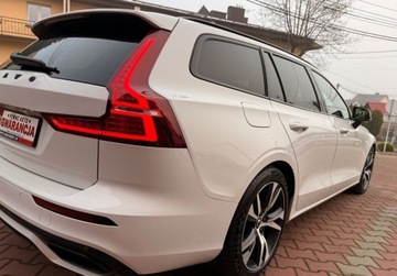 Volvo V60 II  Kombi 2.0 D4 190KM 2019 Volvo V60 R_DESIGN 2.0D4 AWD 190ps AutoMat8Biegow HiBeamLED SerwisASO VAT23, zdjęcie 15