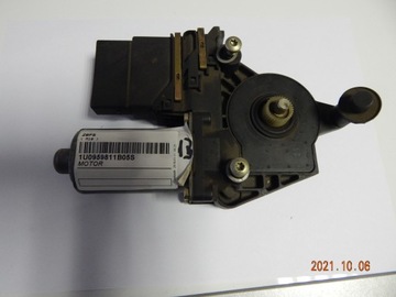 Skoda Octavia silnik podnoszenia szyb 1U0959811B