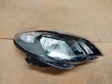 OPEL KARL SVĚTLO PRAVÁ IDEALNI