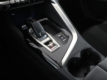 Peugeot 3008 II Crossover Facelifting  1.5 BlueHDi 130KM 2021 Peugeot 3008 automat navi kamera tempomat, zdjęcie 28