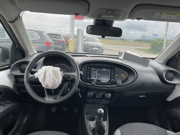 Toyota Aygo X 1.1 VVT-i 72KM 2022 Toyota Aygo X Klimatyzacja Tempomat aktywny LPG, zdjęcie 8