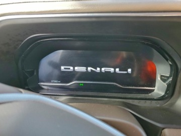  GMC Yukon Denali 2023 6.2 Benzyna 420KM, zdjęcie 9