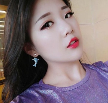 1 PARA WISZĄCYCH KOLCZYKÓW DOLFINY