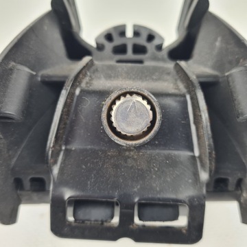 BMW 5 E61 NOHA KUFRU STŘECHA Z GUM. ORIGINÁLNÍ 82710396333