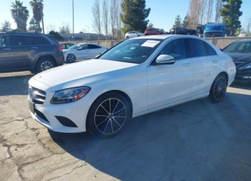 Mercedes Klasa C W206 Limuzyna 2.0 300 258KM 2021 Mercedes-Benz Klasa C MERCEDES-BENZ C 300 SEDAN 2.0 Benzyna 259KM, zdjęcie 4