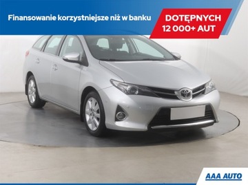 Toyota Auris II Touring Sports Valvematic 130 132KM 2014 Toyota Auris 1.6 Valvematic, Salon Polska, Navi