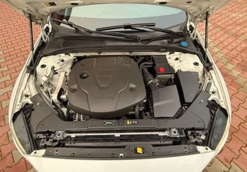 Volvo V60 II  Kombi 2.0 D4 190KM 2019 Volvo V60 R_DESIGN 2.0D4 AWD 190ps AutoMat8Biegow HiBeamLED SerwisASO VAT23, zdjęcie 32