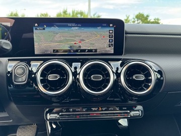 Mercedes Klasa A W177/V177 Hatchback 2.0 250 224KM 2018 Mercedes-Benz A 250 250 Pakiet Progressive - Salon, zdjęcie 12