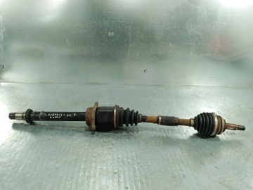 ВАЛ ПЕРЕДНИЙ ПРАВЫЙ TOYOTA AVENSIS II T25 2.0 D4D