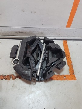 SUBARU WRX VA LEWAREK KLUCZ PODNOŚNIK 97035AJ020