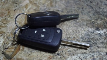 КЛЮЧИ ЗАЖИГАНИЯ OPEL ASTRA J 20939745