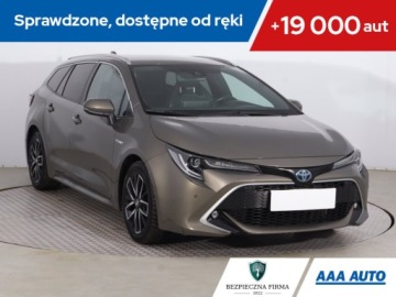 Toyota Corolla XII TS Kombi 1.8 Hybrid 122KM 2019 Toyota Corolla 1.8 Hybrid, Salon Polska