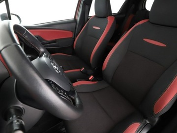Toyota Yaris III Hatchback 5d Facelifting 2017 1.5 Dual VVT-iE 111KM 2018 Toyota Yaris klima-auto kamera Bluetooth tempomat, zdjęcie 12