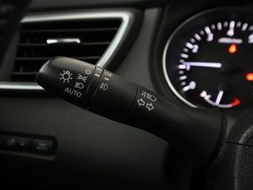 Nissan Qashqai II Crossover Facelifting 1.3 DIG-T  160KM 2018 Nissan Qashqai Automat Panorama Navi Kamera, zdjęcie 30