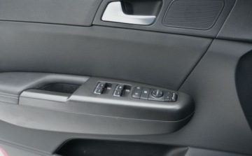 Kia Sportage III SUV Facelifting 1.7 CRDi 115KM 2016 Kia Sportage 1,7 CRDI 115 KM BI-Xenon Nawigacja Kamera asystent 1.7 Diesel, zdjęcie 16