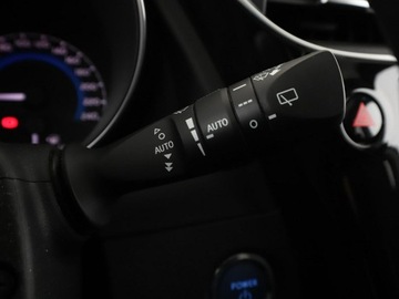 Toyota Auris II Hatchback 5d Facelifting 1.8 Hybrid 136KM 2016 Toyota Auris HEV panorama klima auto navi kamera, zdjęcie 31