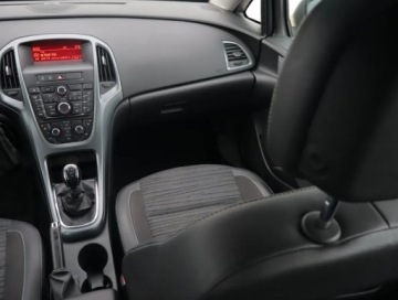 Opel Astra J Sedan 1.6 Twinport ECOTEC 115KM 2014 Opel Astra 1.6 16V, Salon Polska, Klima, Tempomat, zdjęcie 7