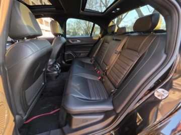 Alfa Romeo Giulia II Sedan Facelifting 2.0 Turbo 280KM 2023 ALFA ROMEO GIULIA ESTREMA A TI Q4, 2.0l Turbo 280KM Bezwypadkowy 23,434km, zdjęcie 25