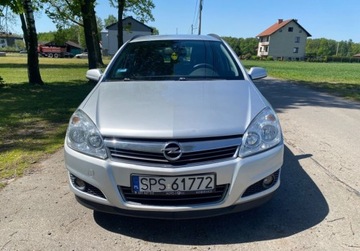 Opel Astra H Kombi 1.6 Twinport ECOTEC 105KM 2007 Opel Astra, zdjęcie 3