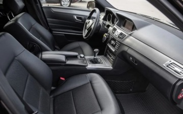 Mercedes Klasa E W212 Limuzyna Facelifting 200 CDI 136KM 2013 Mercedes-Benz Klasa E 2.2CDI 136KM Manual LIft Ledy Navi Skora Alu 18 Se, zdjęcie 28